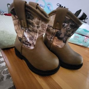 Baby boy boots